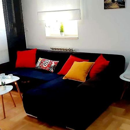 Apartment With Garage Lavici Zagreb Exteriör bild