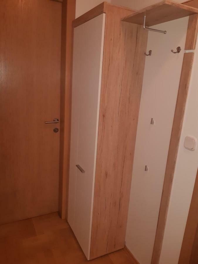 Apartment With Garage Lavici Zagreb Exteriör bild